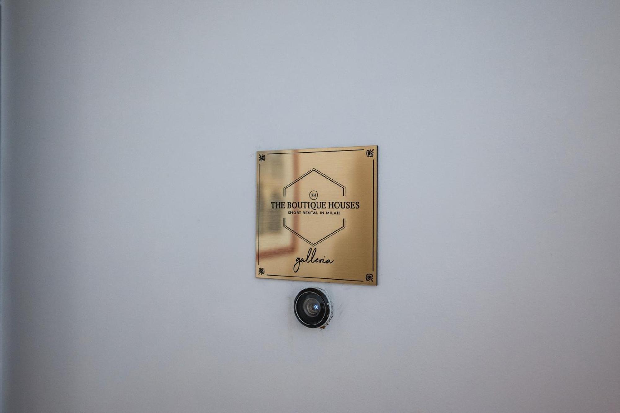 The Boutique Houses - Iconic Suite In Galleria Duomo With Private Parking Milánó Kültér fotó